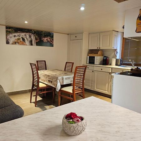 Joli Appartement Au Coeur Du Village Orsières Exterior foto